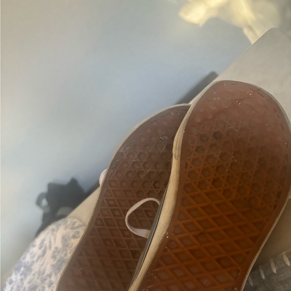 Vans - Picture 4 of 4